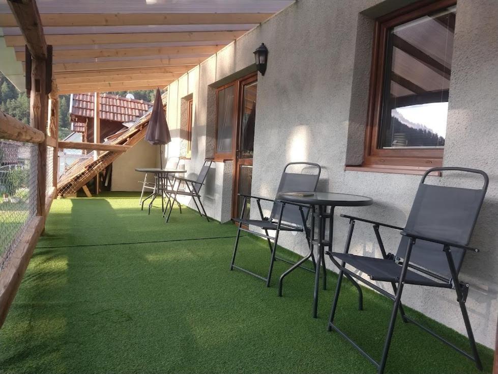 Zemianska Kúria Vachtár Hotel Kralova Lehota Exterior foto