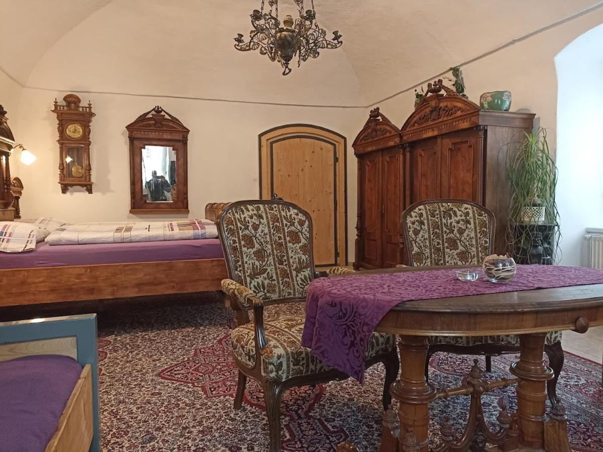 Zemianska Kúria Vachtár Hotel Kralova Lehota Exterior foto