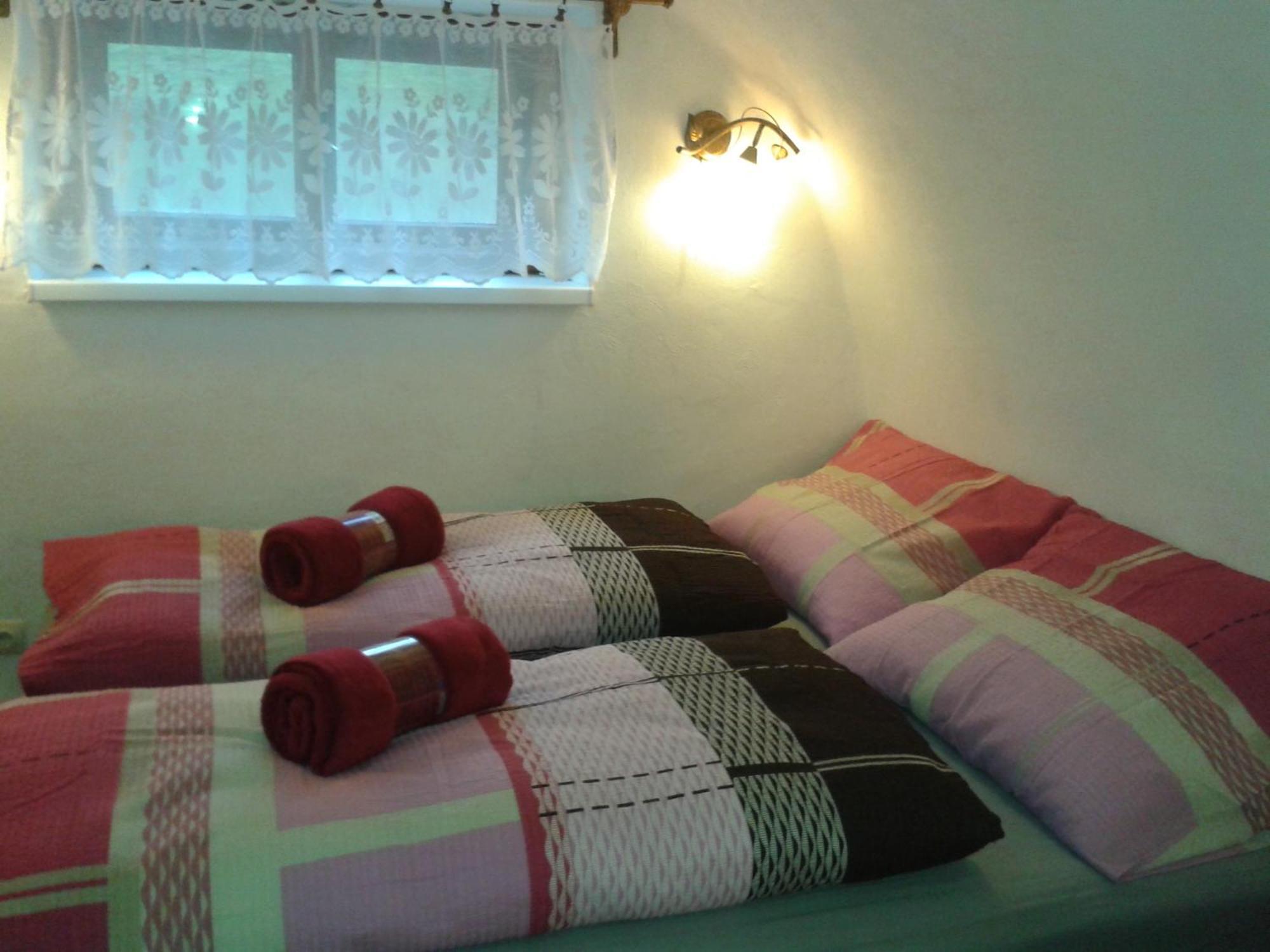 Zemianska Kúria Vachtár Hotel Kralova Lehota Quarto foto