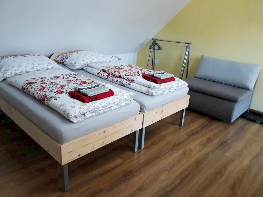 Zemianska Kúria Vachtár Hotel Kralova Lehota Exterior foto