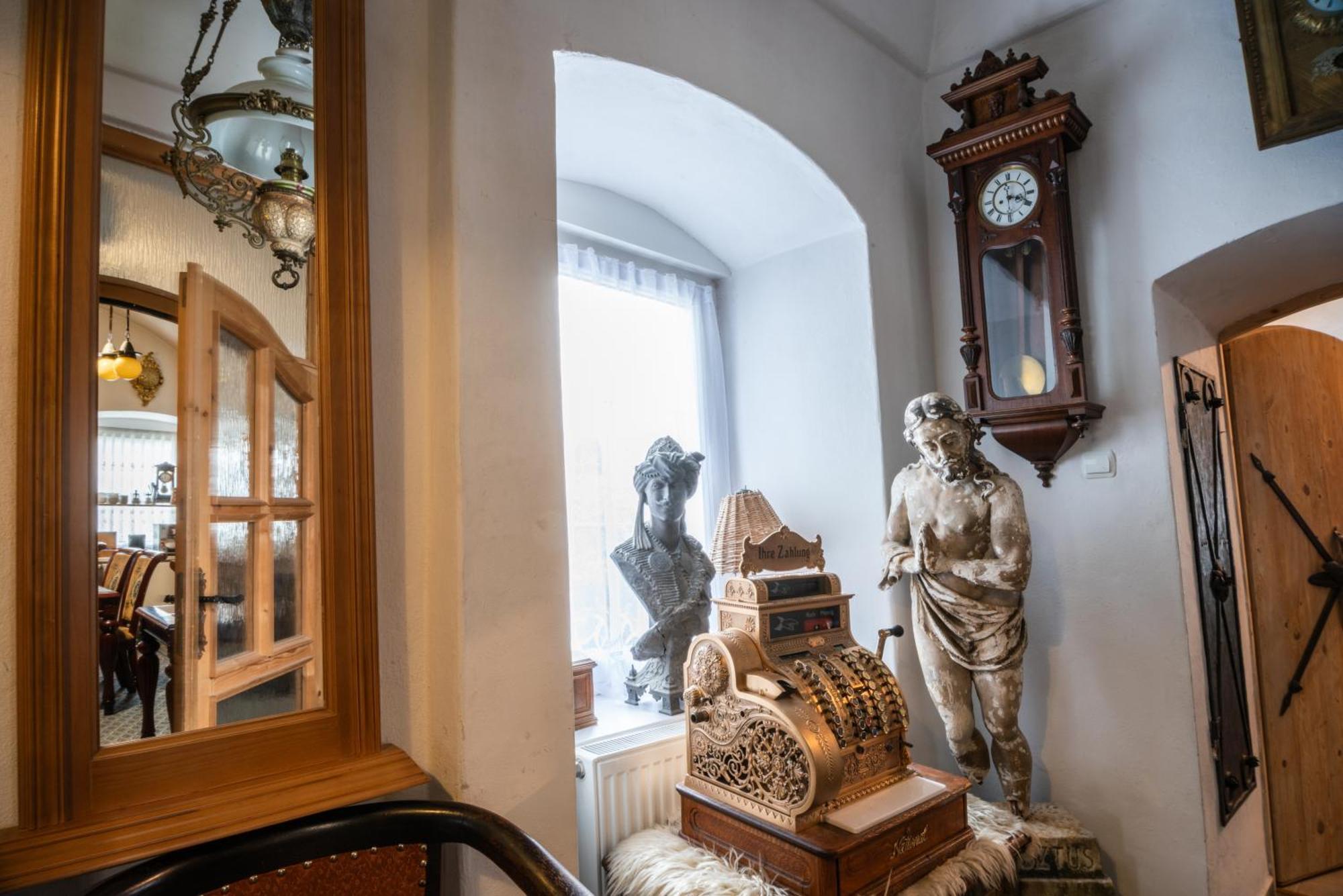 Zemianska Kúria Vachtár Hotel Kralova Lehota Exterior foto